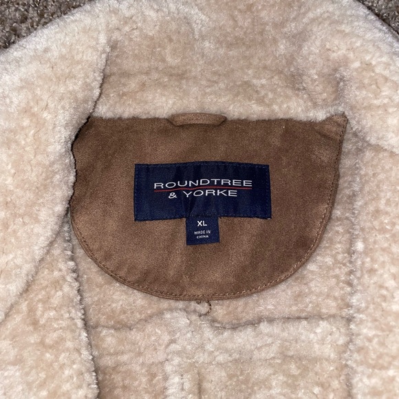Roundtree and York winter coat jacket brown with fur tags gone but not worn - Picture 2 of 4